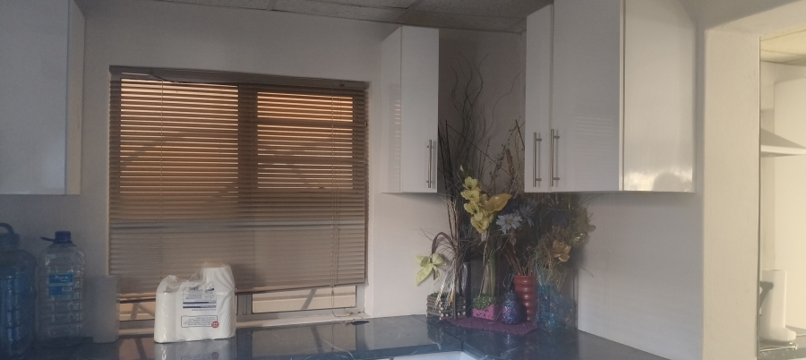 5 Bedroom Property for Sale in Ravensmead Western Cape